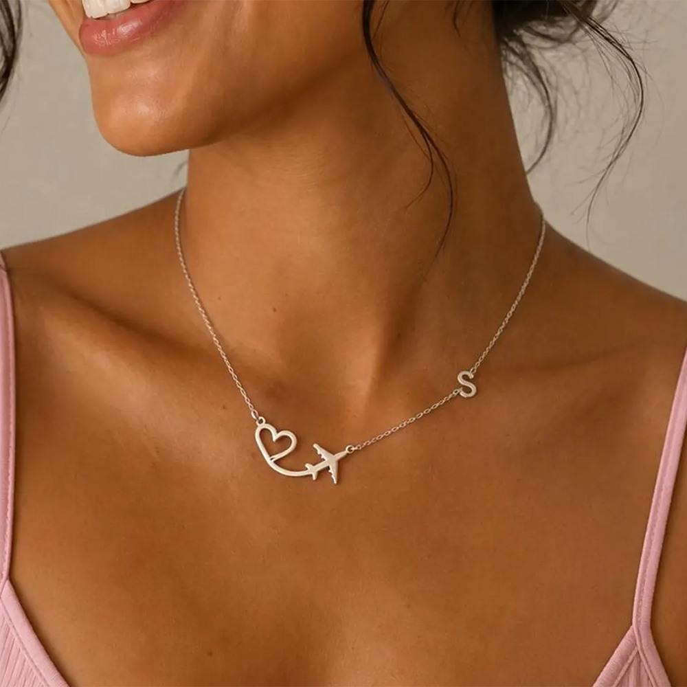Personalized Heart Airplane In - Name Necklace Custom recension och pris