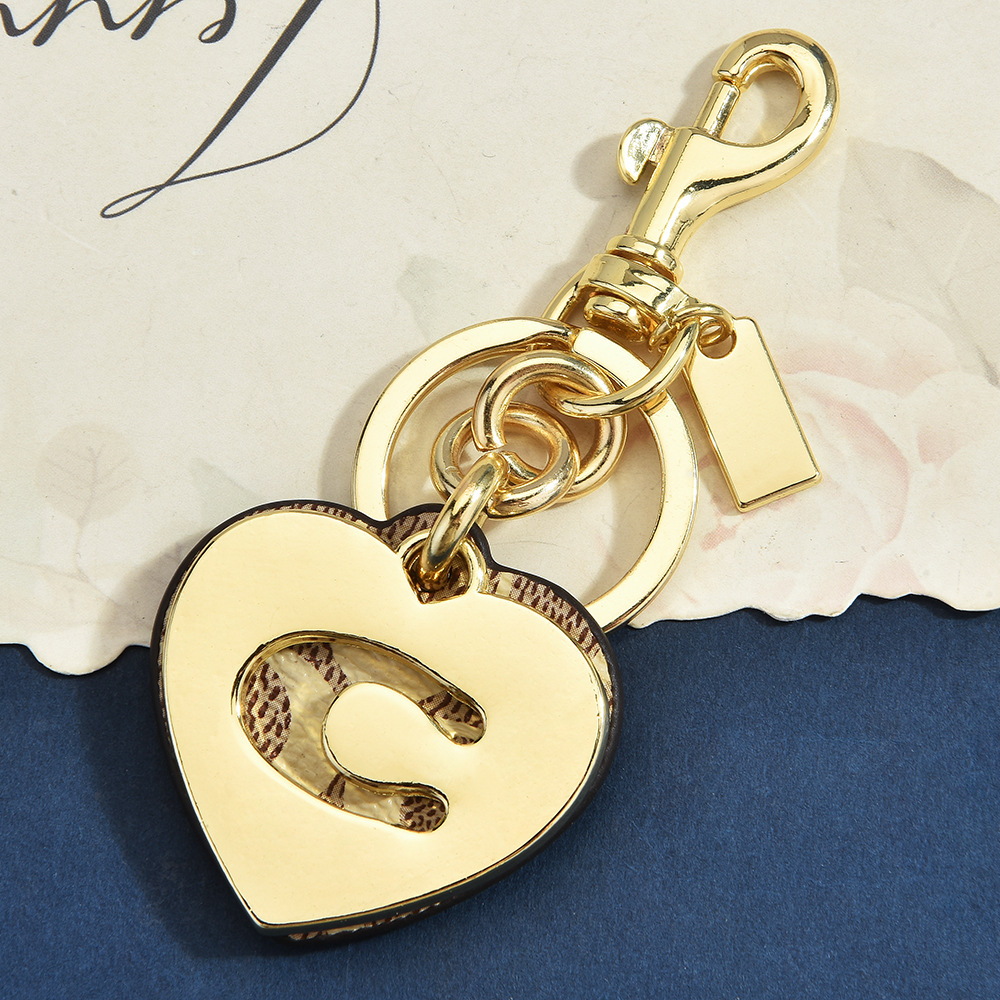 Initial C Monogram Bag Charm K - Monogram Keychain Leather recension och pris